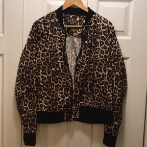 Leopard jacket  with 2 pocket front zipper